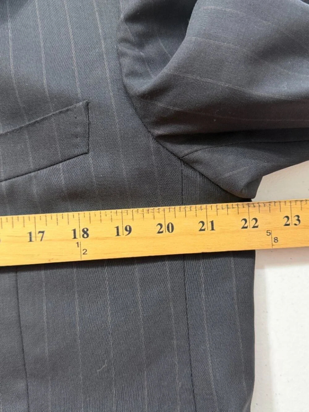 Ermenegildo Zegna Super 100s Wool Pinstripe Blazer Men’s Black Charcoal Jacket